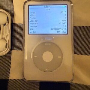 Modded Apple iPod Classic 5th Generation - White